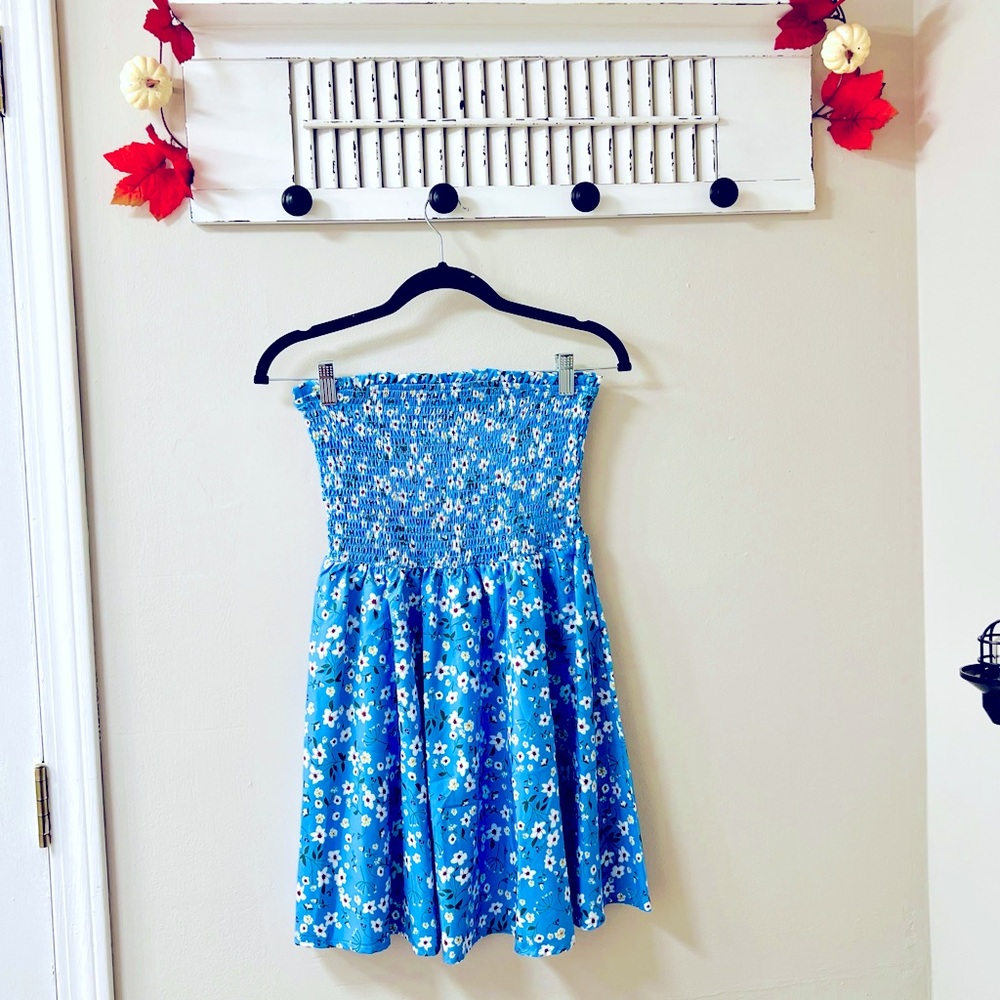 🪄 NEW ✨ Ditsy Floral Dress 🩵